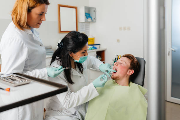 Best Cracked Tooth Emergency Dentist  in Front Royal, VA